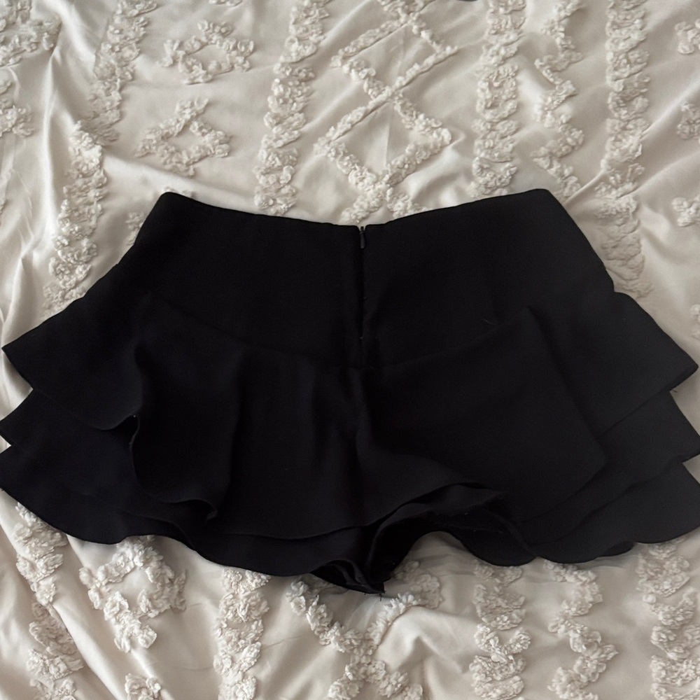 Black Zara Ruffle Shorts - Picture 3 of 3